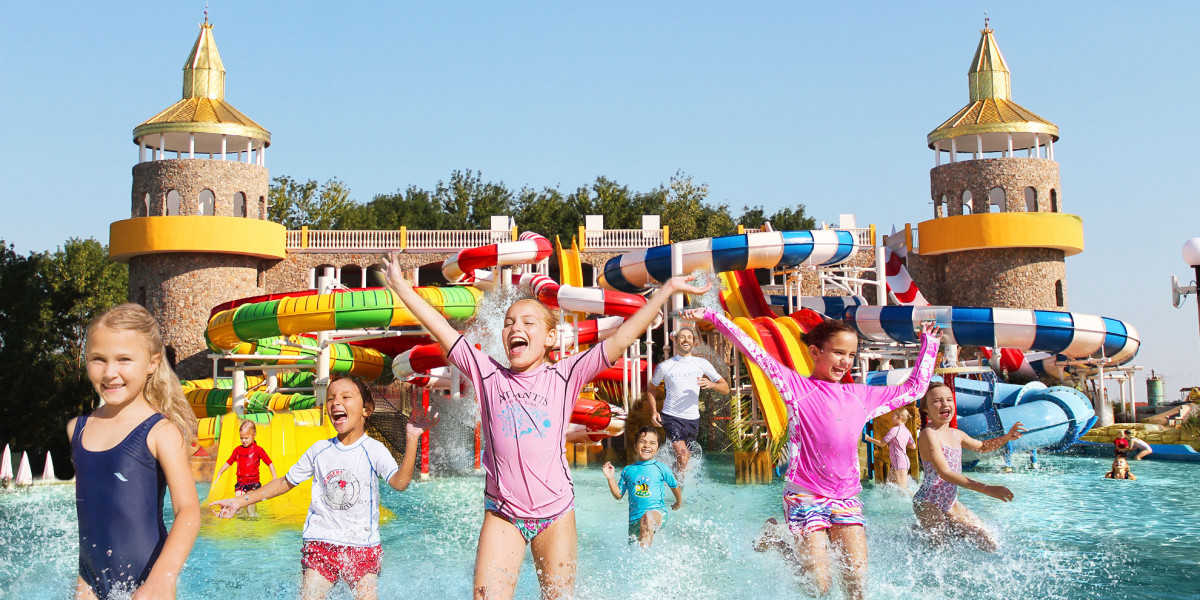 Готелі з аквапарками та водними гірками в Болгарії
